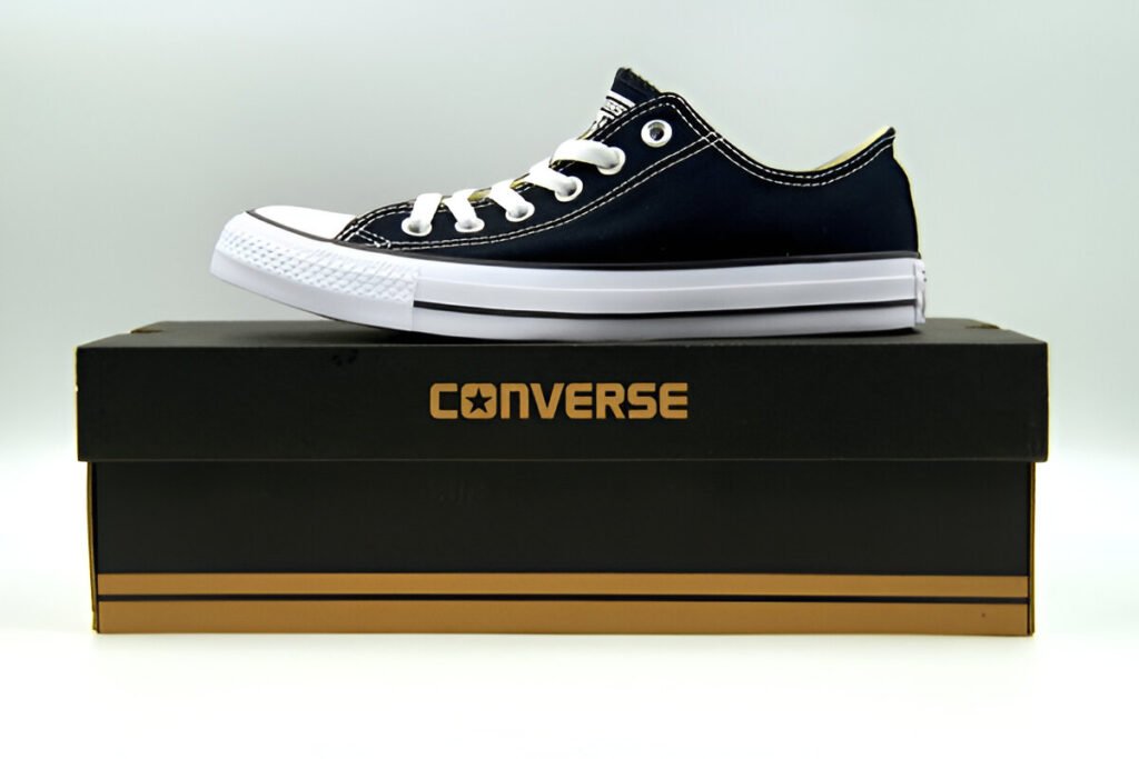 Converse Chuck Taylor All Star Low โ Timeless Cool